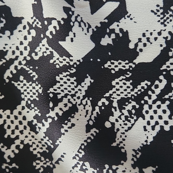 Blouse - Picture 2 of 4